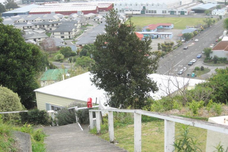 Photo of property in 3 Denholm Road, Hospital Hill, Napier, 4110