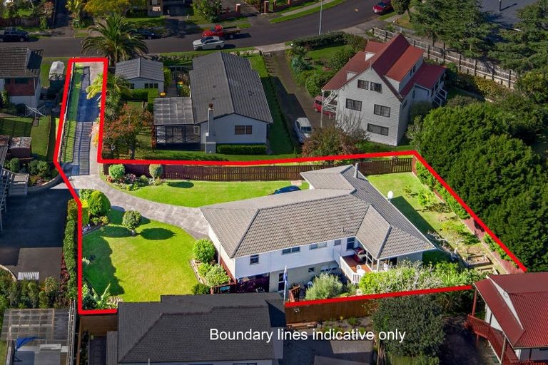 Photo of property in 22 Jandell Crescent, Bucklands Beach, Auckland, 2014