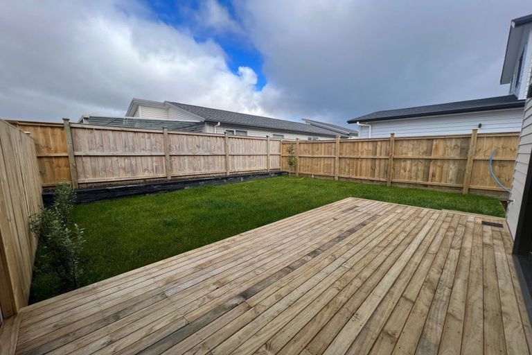 Photo of property in 80a Kahui Parade, Karaka, Papakura, 2113