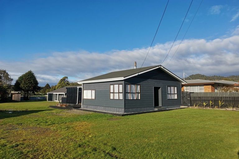 Photo of property in 68 Moorhouse Street, Ross, 7812