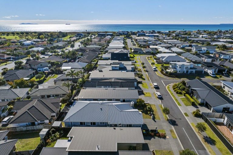 Photo of property in 3 Makura Drive, Papamoa Beach, Papamoa, 3118