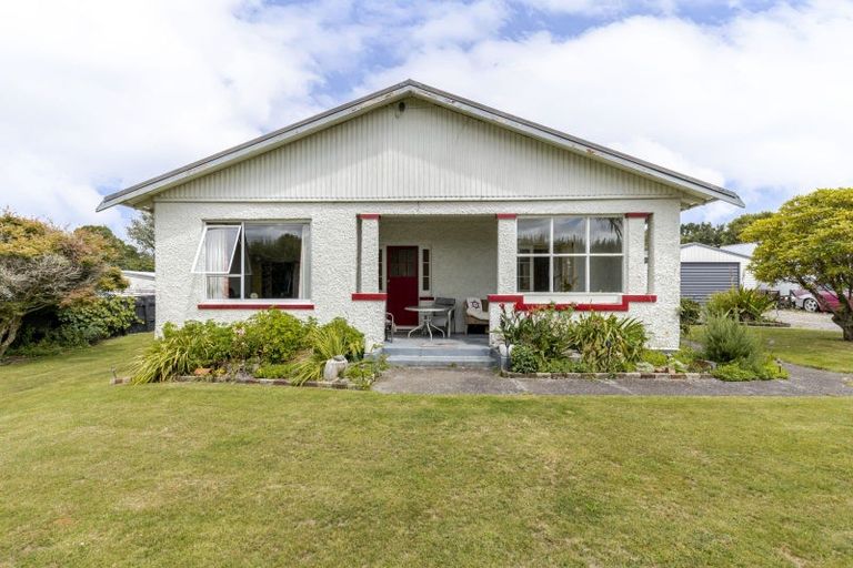 Photo of property in 53 Titania Street, Stratford, 4332