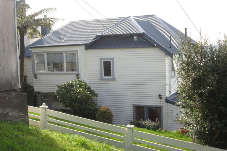 Photo of property in 45 Ponsonby Road, Karori, Wellington, 6012