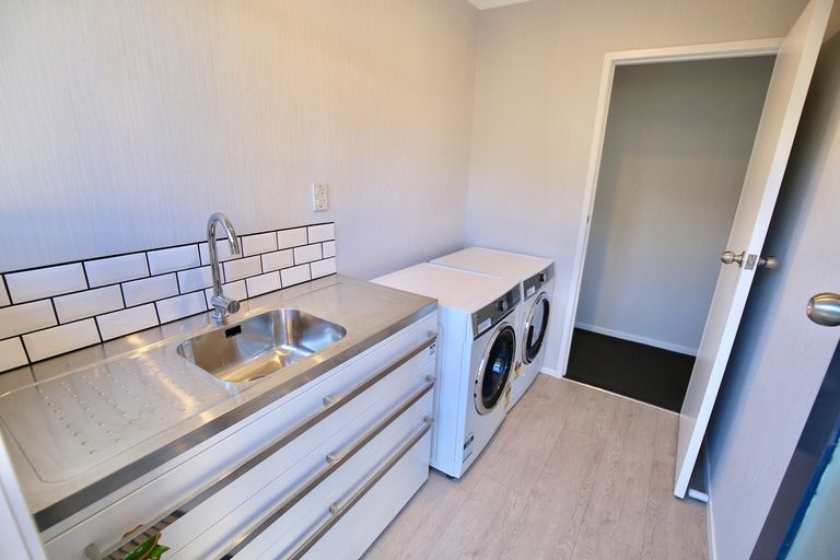 Photo of property in 11 Matipo Crescent, Pukete, Hamilton, 3200