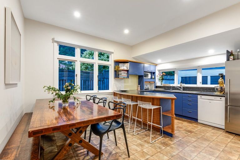 Photo of property in 103 Muritai Road, Eastbourne, Lower Hutt, 5013