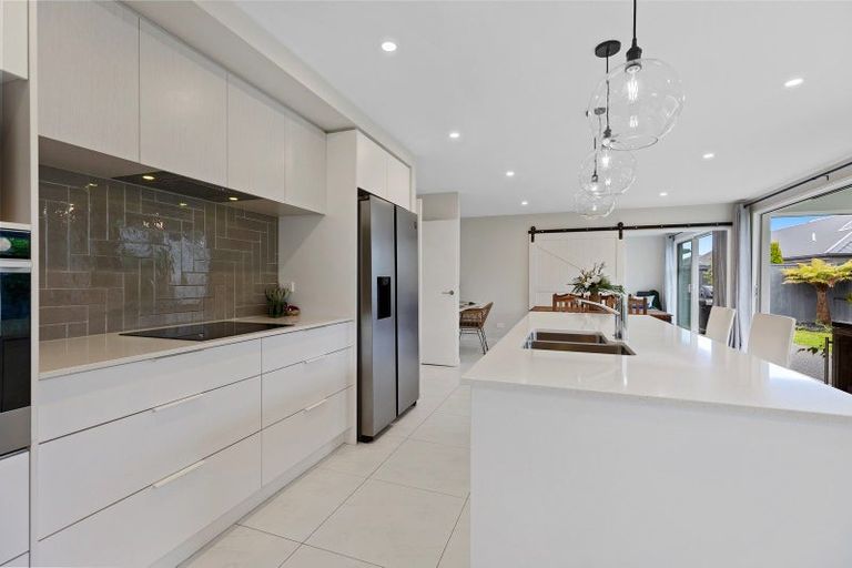 Photo of property in 70 Penetaka Heights, Pyes Pa, Tauranga, 3112