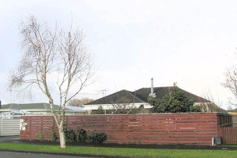 Photo of property in 42 Montgomery Crescent, Bader, Hamilton, 3206