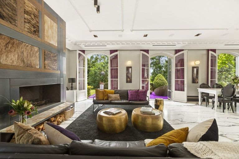 Photo of property in 909 Old North Road, Waimauku, 0882