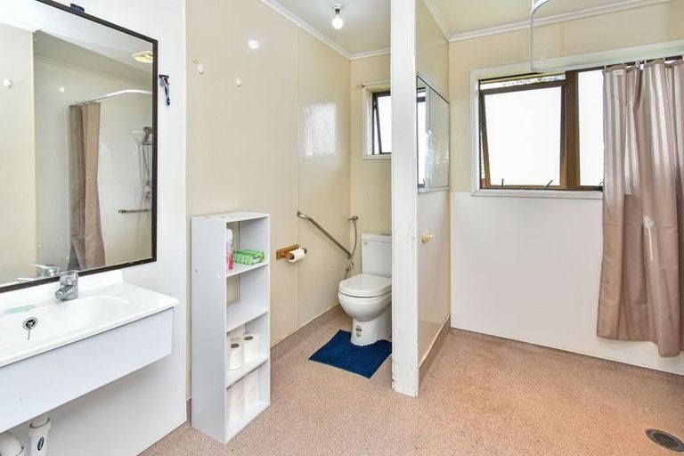Photo of property in 48 Gray Avenue, Mangere East, Auckland, 2024