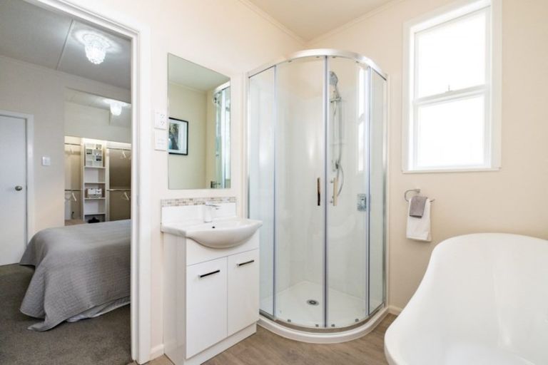 Photo of property in 503 Marine Parade, Napier South, Napier, 4110