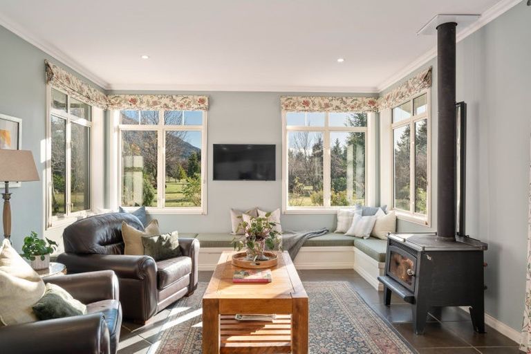 Photo of property in 162 Te Awa Road, Albert Town, Wanaka, 9382