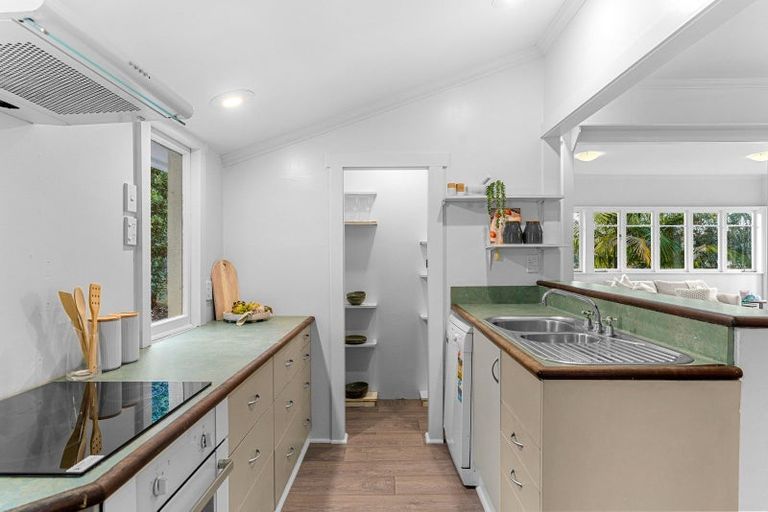 Photo of property in 9 Hill Street, Onerahi, Whangarei, 0110