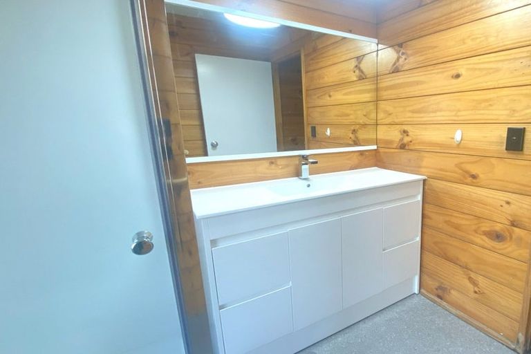 Photo of property in Te Awhina Apartments, 26/22 Sussex Street, Mount Cook, Wellington, 6021
