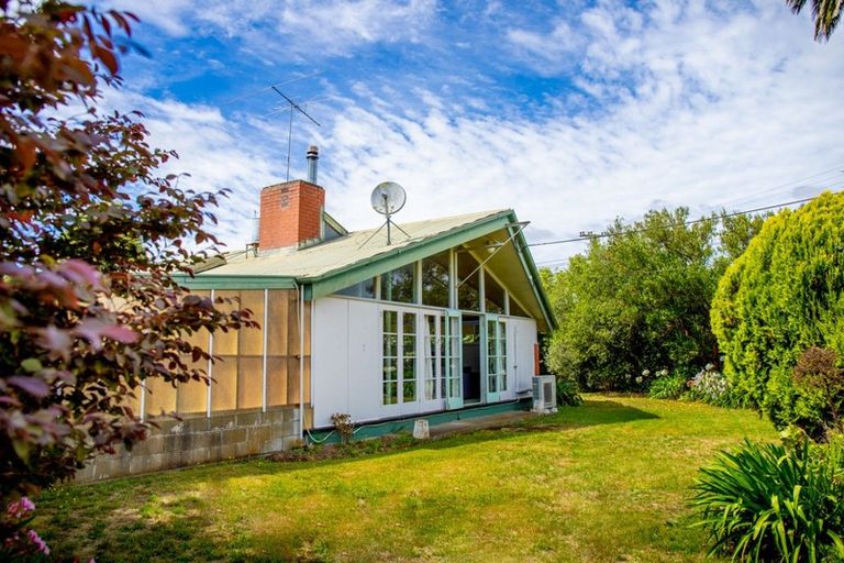 Photo of property in 63 Strasbourge Street, Martinborough, 5711