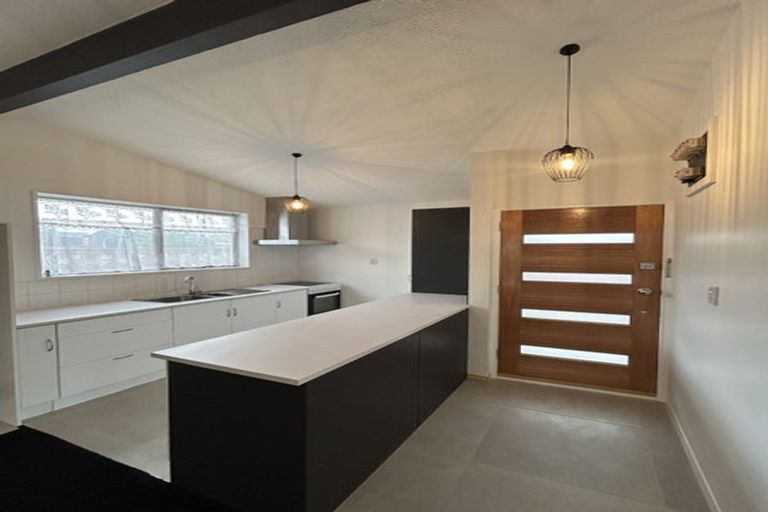 Photo of property in 2/422 Armagh Street, Linwood, Christchurch, 8011