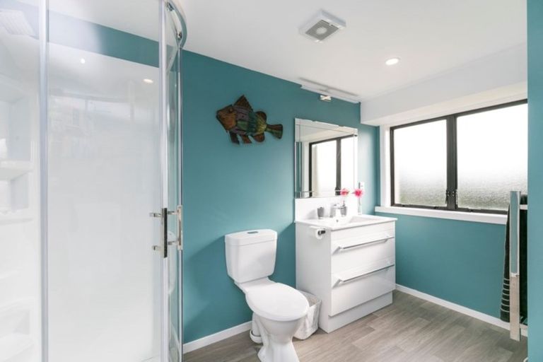 Photo of property in 4 Montserrat Place, Grenada Village, Wellington, 6037