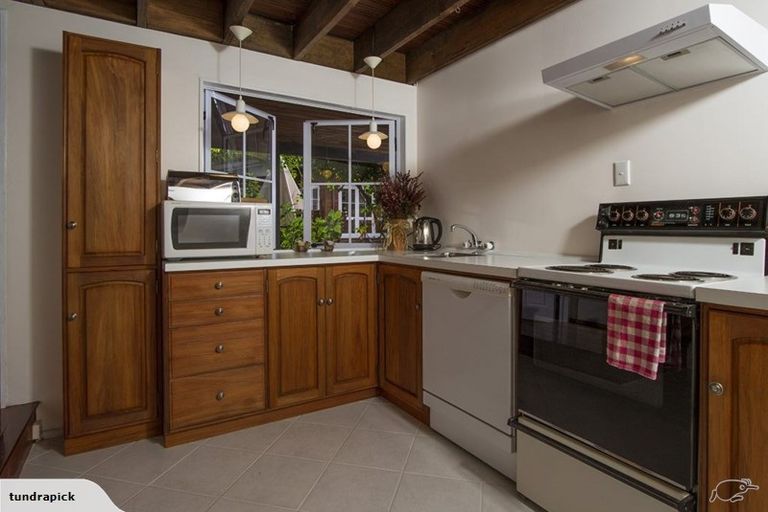 Photo of property in 182 Wright Road, Dairy Flat, Albany, 0794