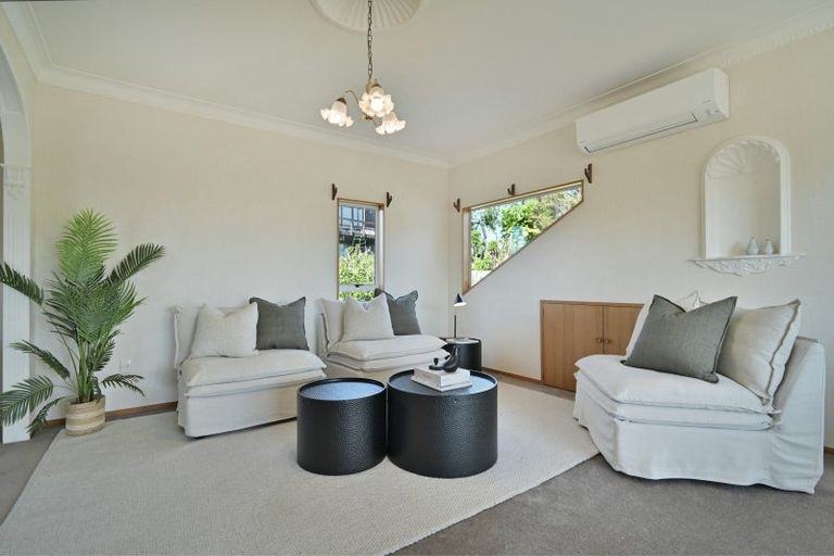 Photo of property in 14 Hunters Hill, Havelock North, 4130