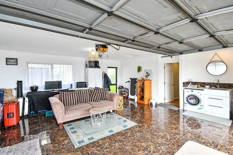 Photo of property in 10 Kylie Court, Clover Park, Auckland, 2019