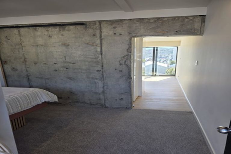 Photo of property in 2 Moncrieff Street, Mount Victoria, Wellington, 6011