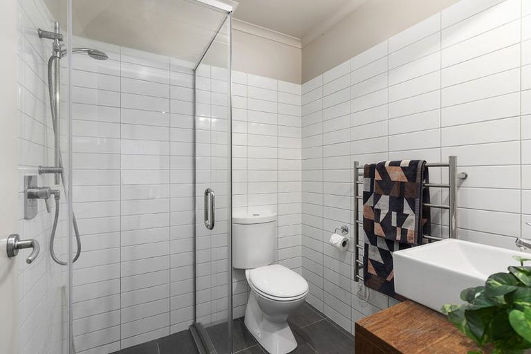 Photo of property in 1/123 The Parade, Island Bay, Wellington, 6023