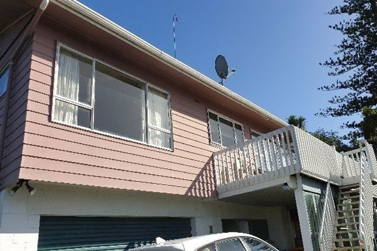 Photo of property in 19 Nigel Road, Browns Bay, Auckland, 0630