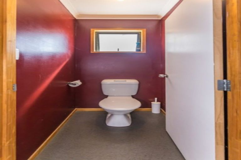 Photo of property in 40 Himatangi Street, Himatangi Beach, Foxton, 4891