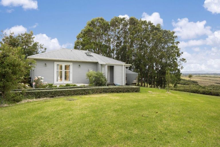 Photo of property in 160 Batty Road, Kingseat, Papakura, 2580