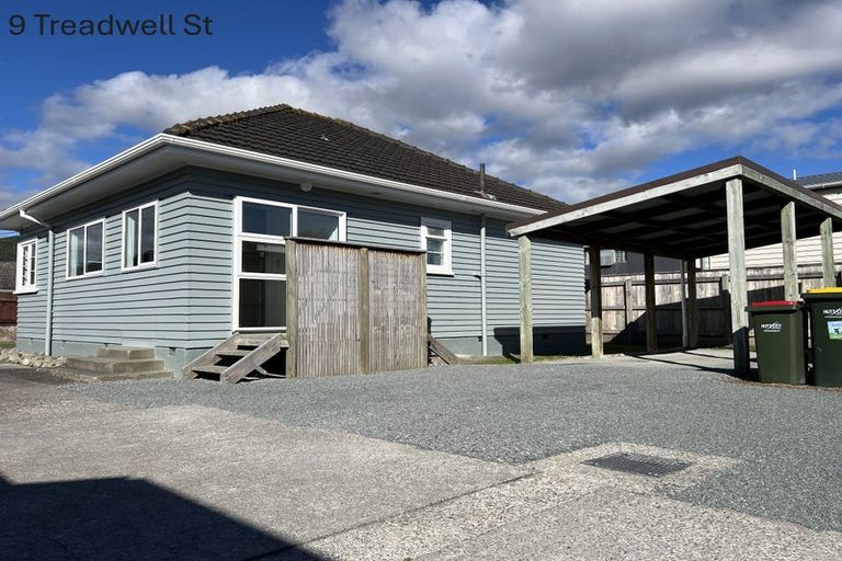 Photo of property in 9 Treadwell Street, Naenae, Lower Hutt, 5011