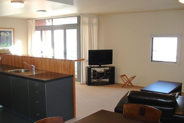 Photo of property in Hannahs Corner, 13/8 Leeds Street, Te Aro, Wellington, 6011