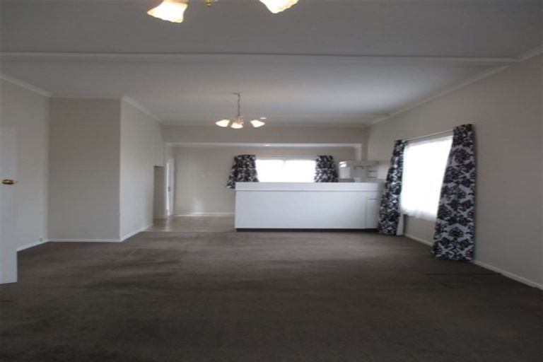 Photo of property in 13 Dampier Street, Woolston, Christchurch, 8023