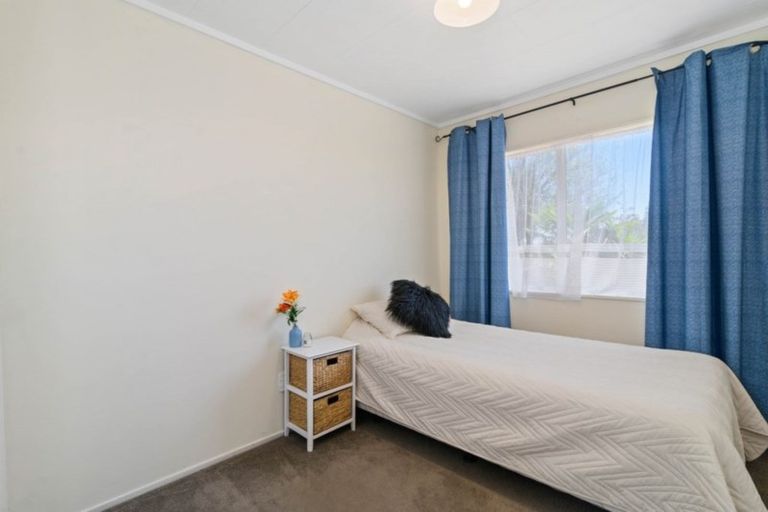 Photo of property in 14a Pohutukawa Drive, Owhata, Rotorua, 3010