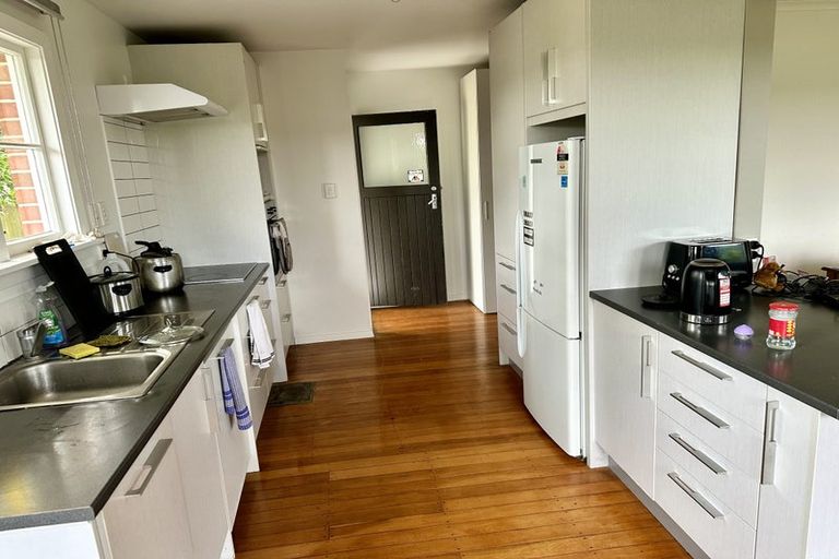 Photo of property in 33 Arthur Street, Upper Riccarton, Christchurch, 8041