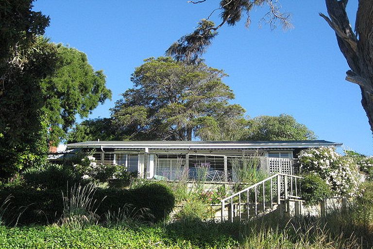 Photo of property in 97 Beach Road, Akaroa, 7520