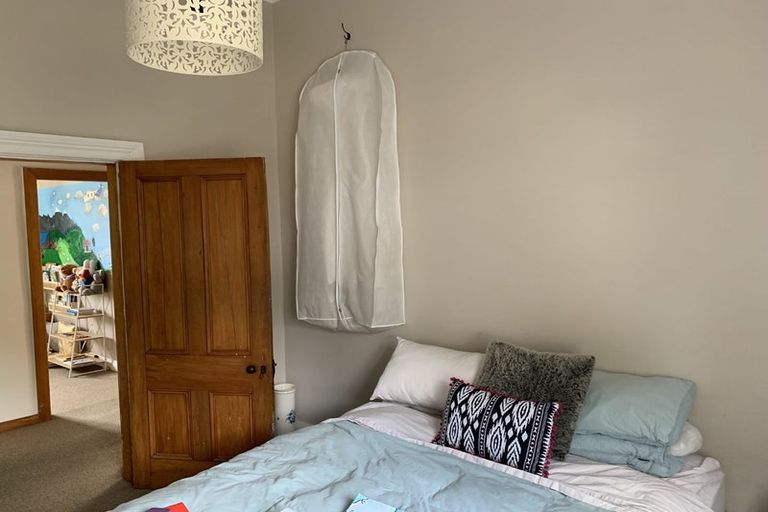 Photo of property in 135 Tipahi Street, Nelson South, Nelson, 7010