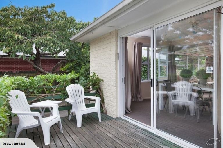 Photo of property in 15 Hounslow Street, Ilam, Christchurch, 8041