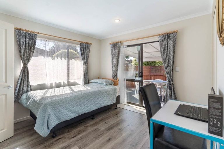 Photo of property in 16 Janway Avenue, Flat Bush, Auckland, 2016