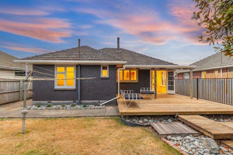Photo of property in 98 Willryan Avenue, New Brighton, Christchurch, 8083