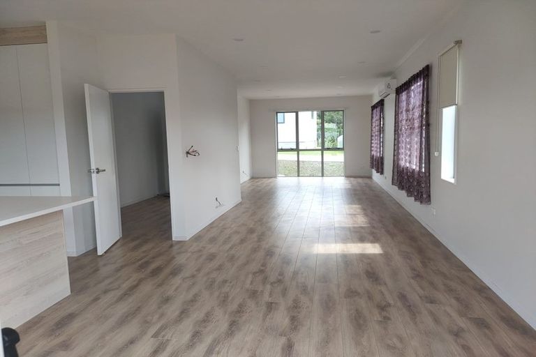 Photo of property in 4 Han Court, Glen Eden, Auckland, 0602