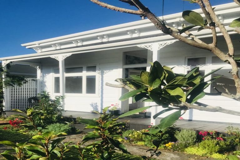 Photo of property in 44 Adderley Street, Westport, 7825