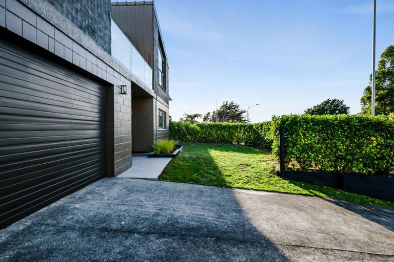 Photo of property in 20 Tiverton Crescent, Whalers Gate, New Plymouth, 4310
