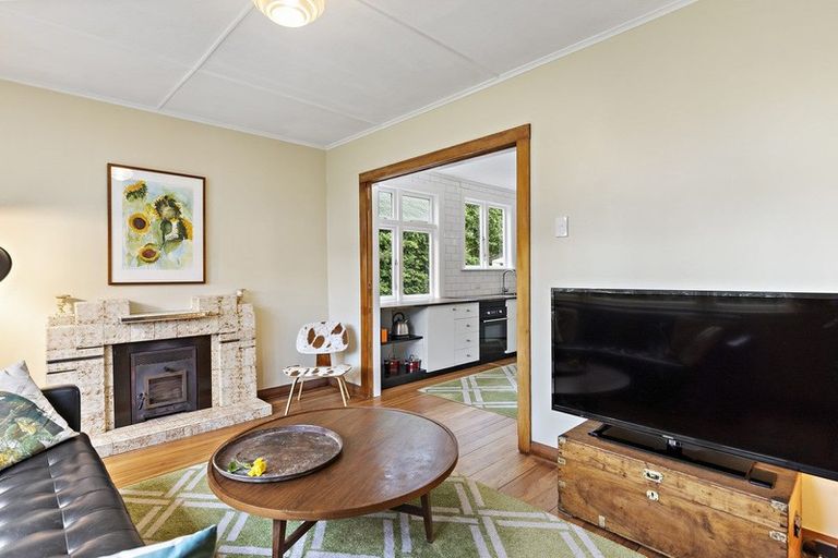 Photo of property in 41 Rhodes Street, Carterton, 5713