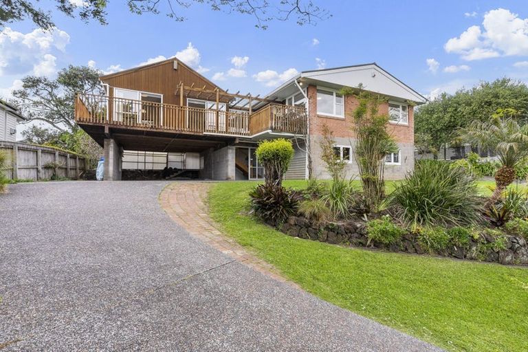 Photo of property in 29 Braemar Road, Castor Bay, Auckland, 0620