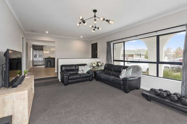 Photo of property in 12 Te Kama Street, Levin, 5510