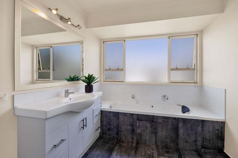 Photo of property in 152b Parklands Avenue, Bell Block, New Plymouth, 4312