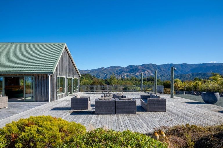 Photo of property in Splitapplelodge.com, 370 Kaiteriteri-sandy Bay Road, Kaiteriteri, Motueka, 7197