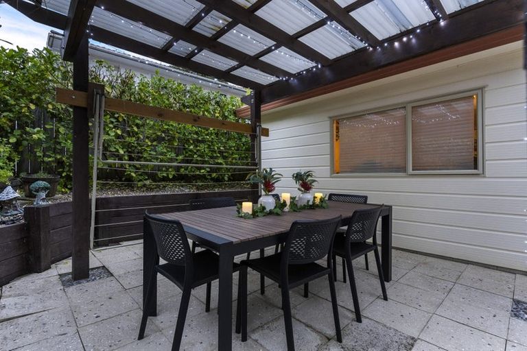 Photo of property in 2/13a Sandspit Road, Cockle Bay, Auckland, 2014