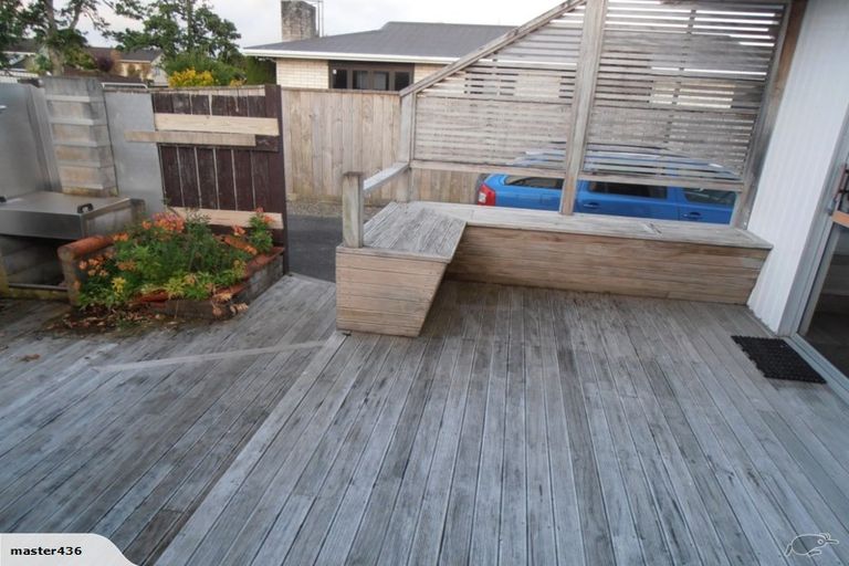 Photo of property in 34 Raglan Avenue, Cloverlea, Palmerston North, 4412