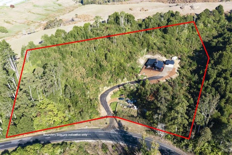 Photo of property in 2448 Hunua Road, Hunua, Papakura, 2583