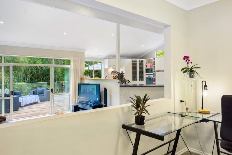 Photo of property in 26 Clifford Road, Pukekohe, 2678